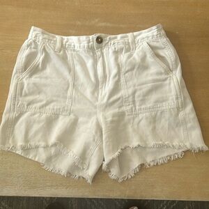 Aerie woman’s frayed white shorts
